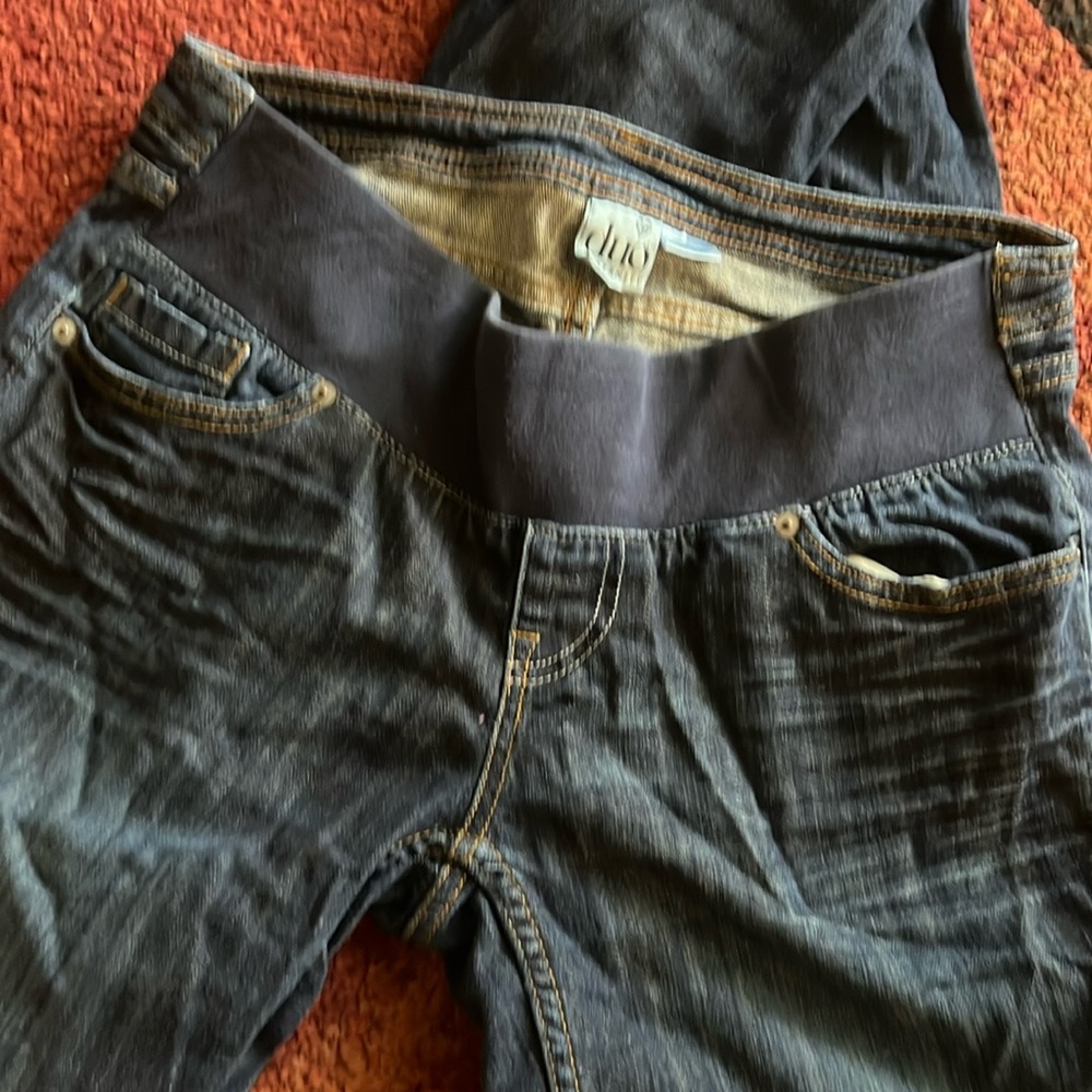 Size small maternity jeans
